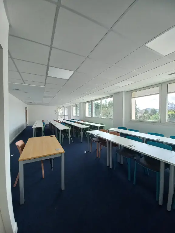école_essca__2_.jpg